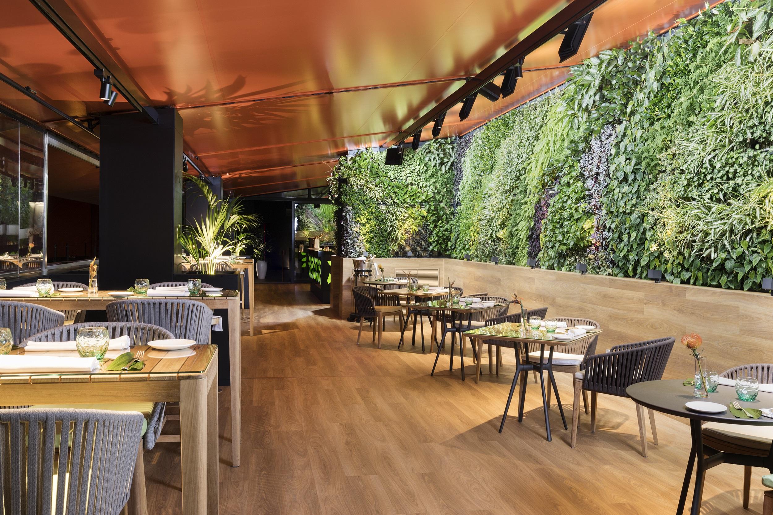 Hotel Puerta America Madrid Esterno foto The interior of the restaurant