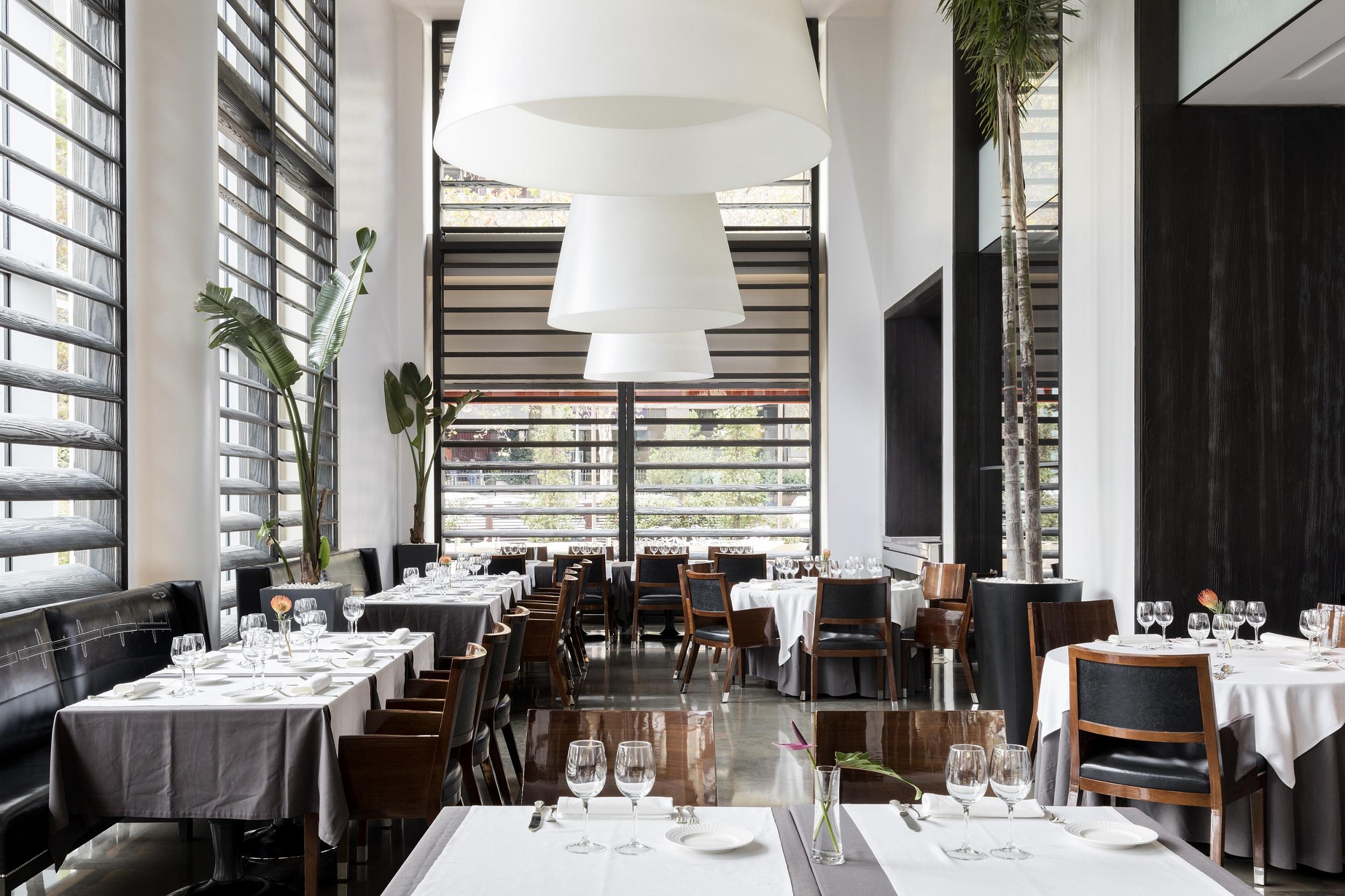 Hotel Puerta America Madrid Esterno foto Interior of the restaurant