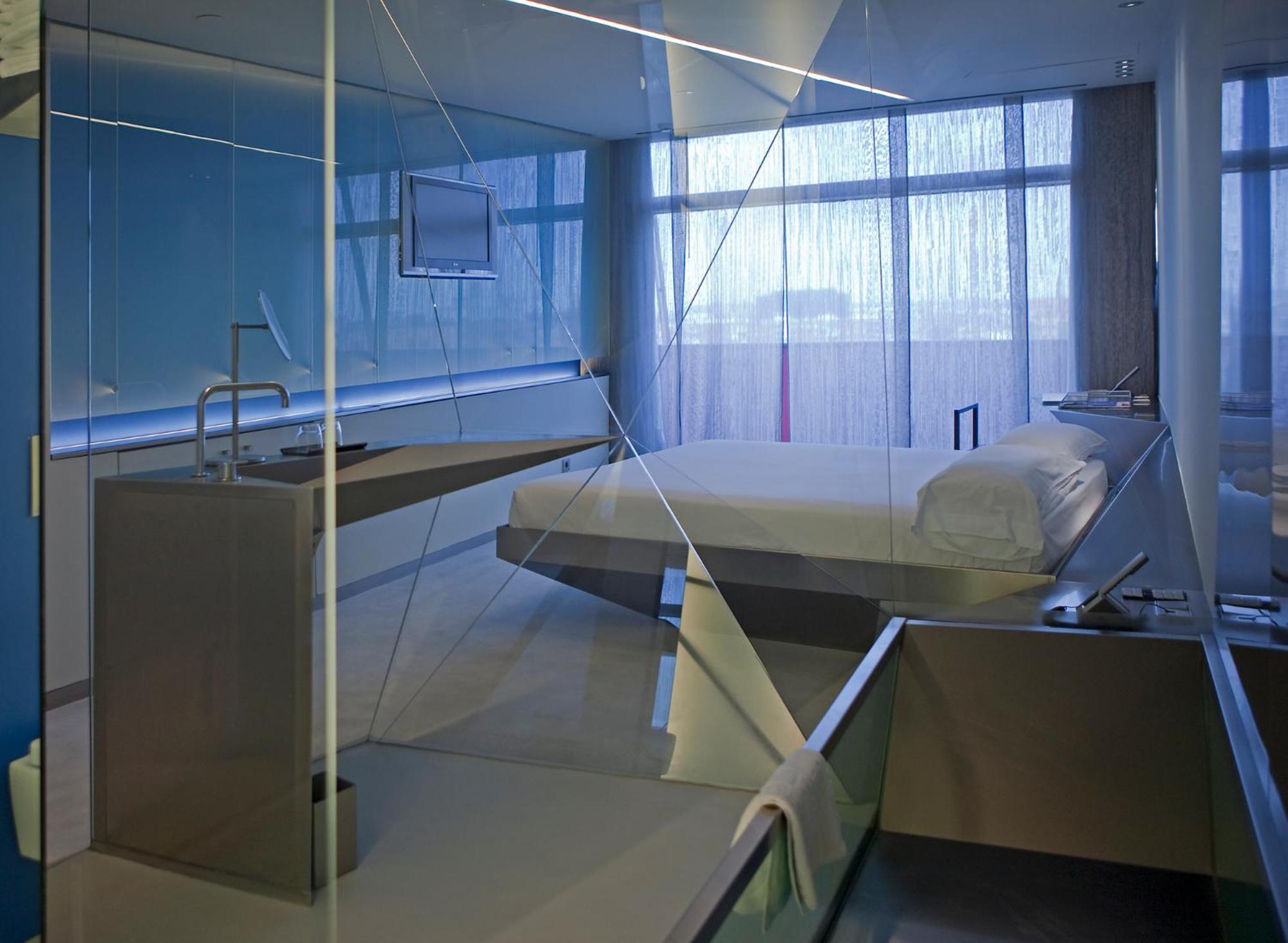 Hotel Puerta America Madrid Esterno foto A room at the Standard East Village