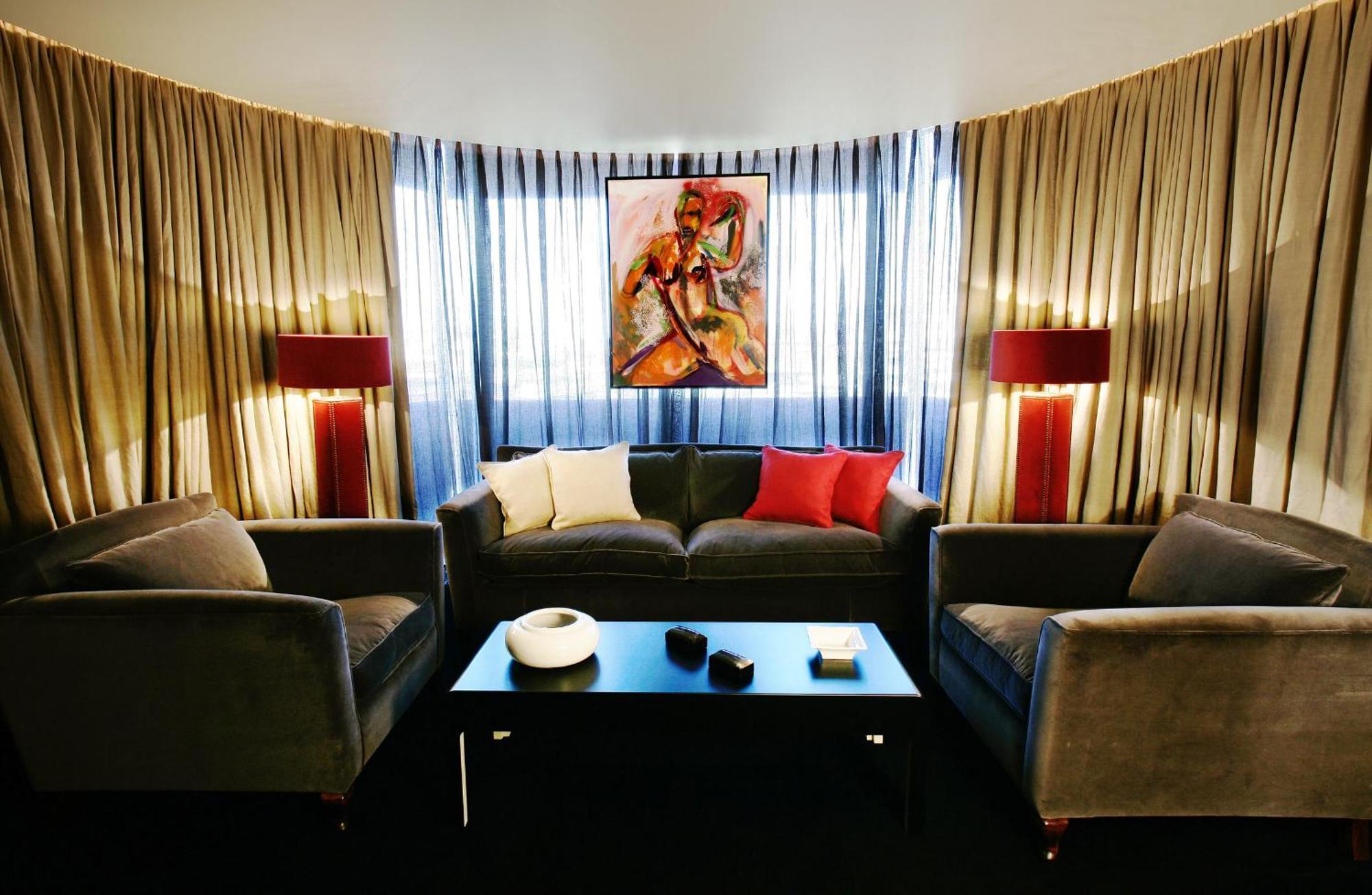 Hotel Puerta America Madrid Esterno foto A living room